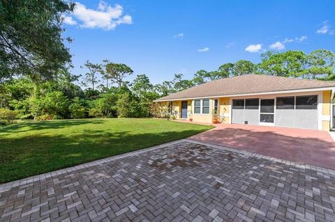 A home in Loxahatchee