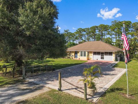 A home in Loxahatchee