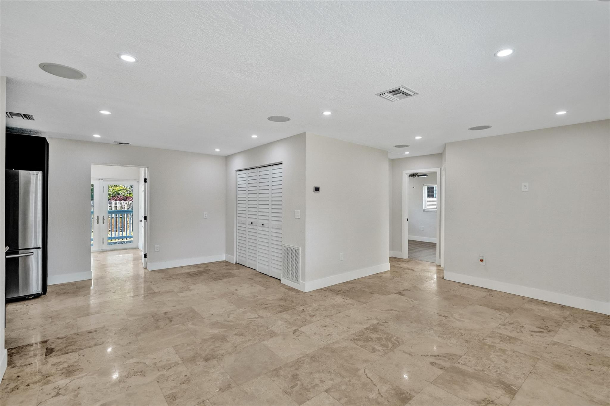 Miramar Sec 3 41-22 B - Residential