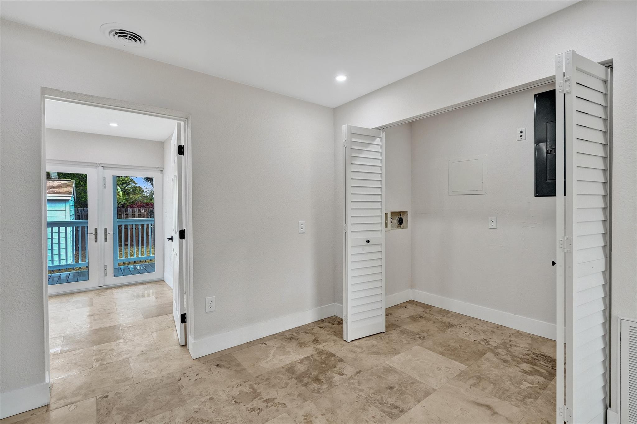 Miramar Sec 3 41-22 B - Residential