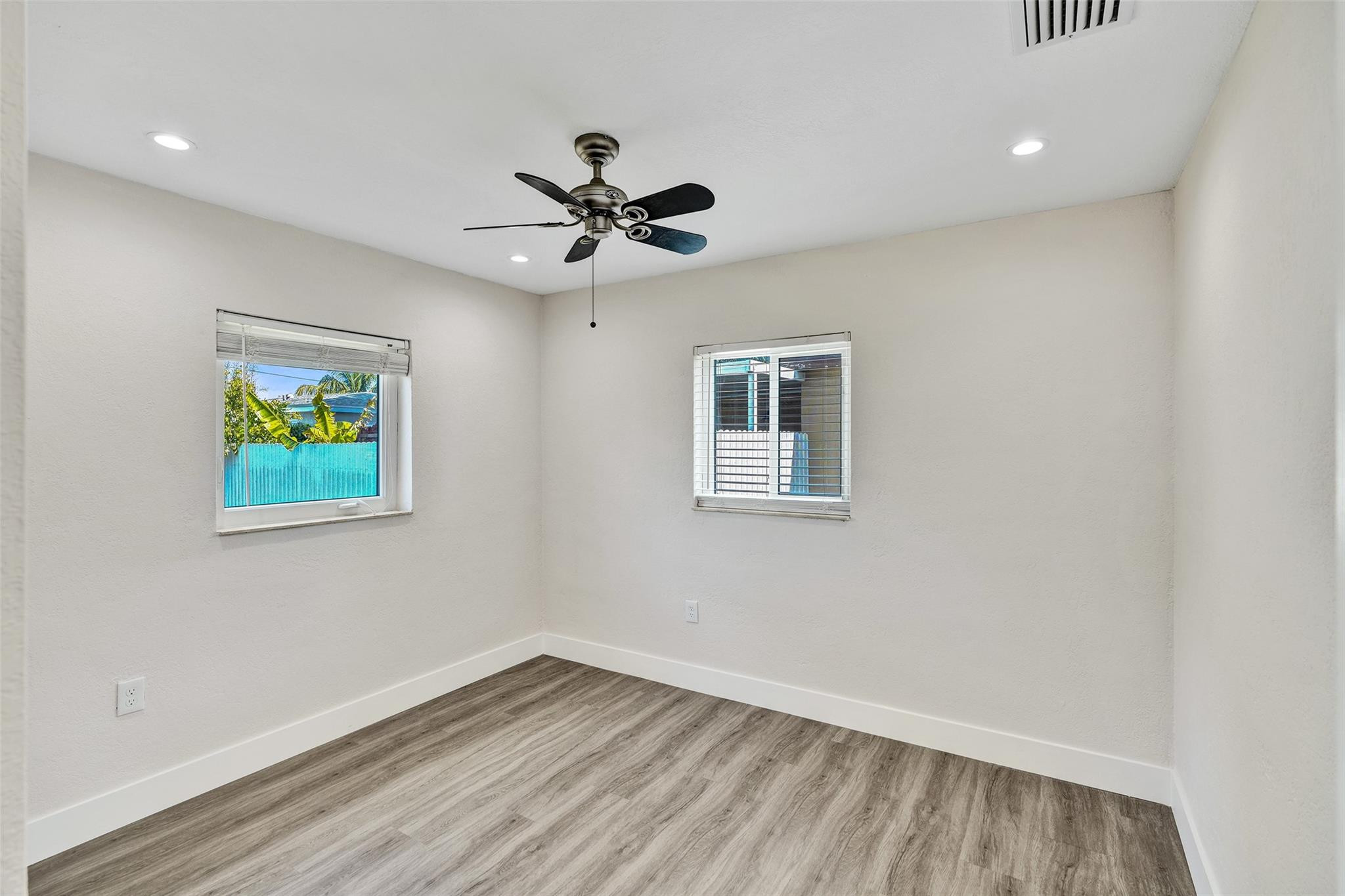 Miramar Sec 3 41-22 B - Residential