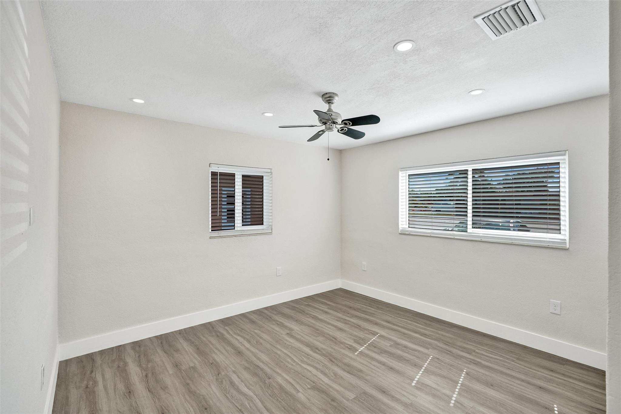 Miramar Sec 3 41-22 B - Residential