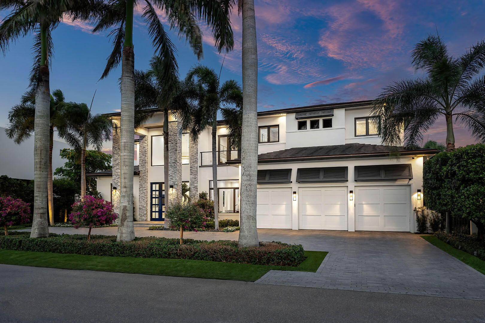 ROYAL PALM YACHT & COUNTRY CLUB - Residential