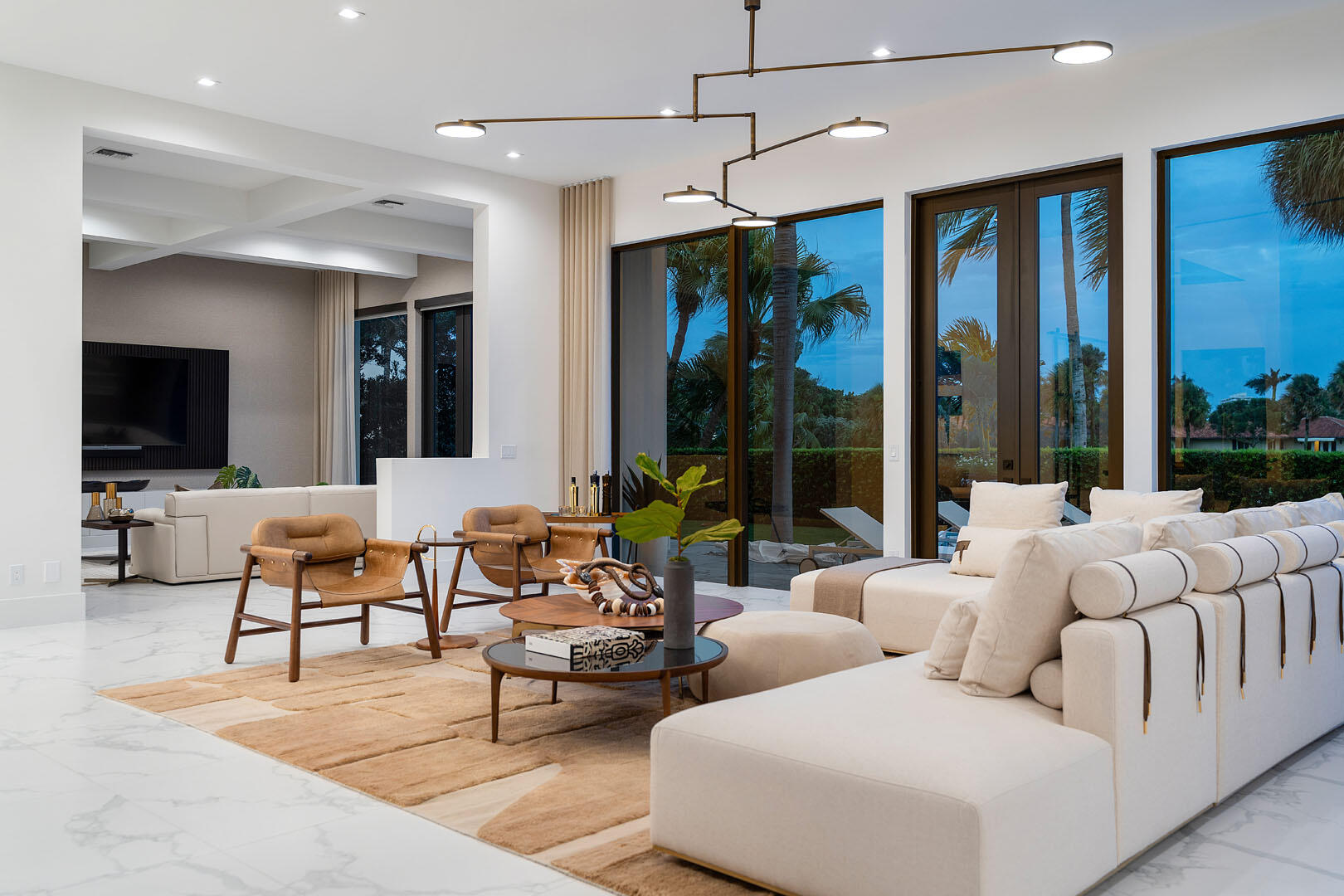 ROYAL PALM YACHT & COUNTRY CLUB - Residential