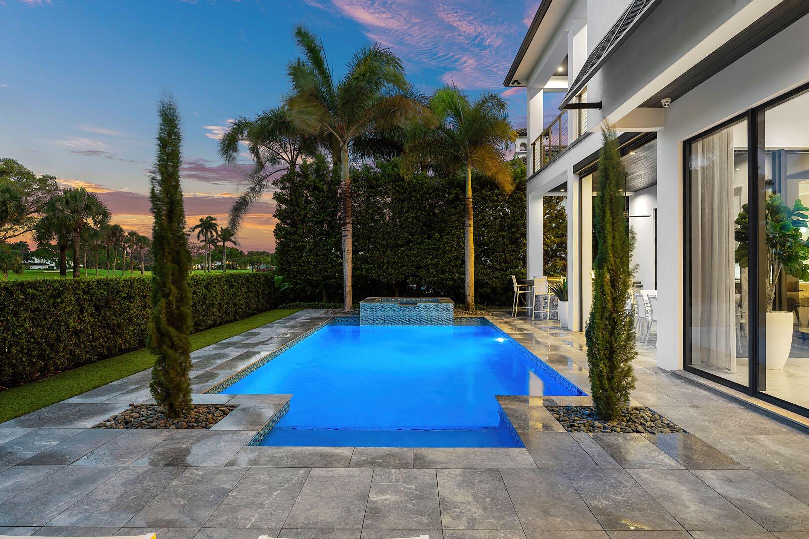 ROYAL PALM YACHT & COUNTR - Residential