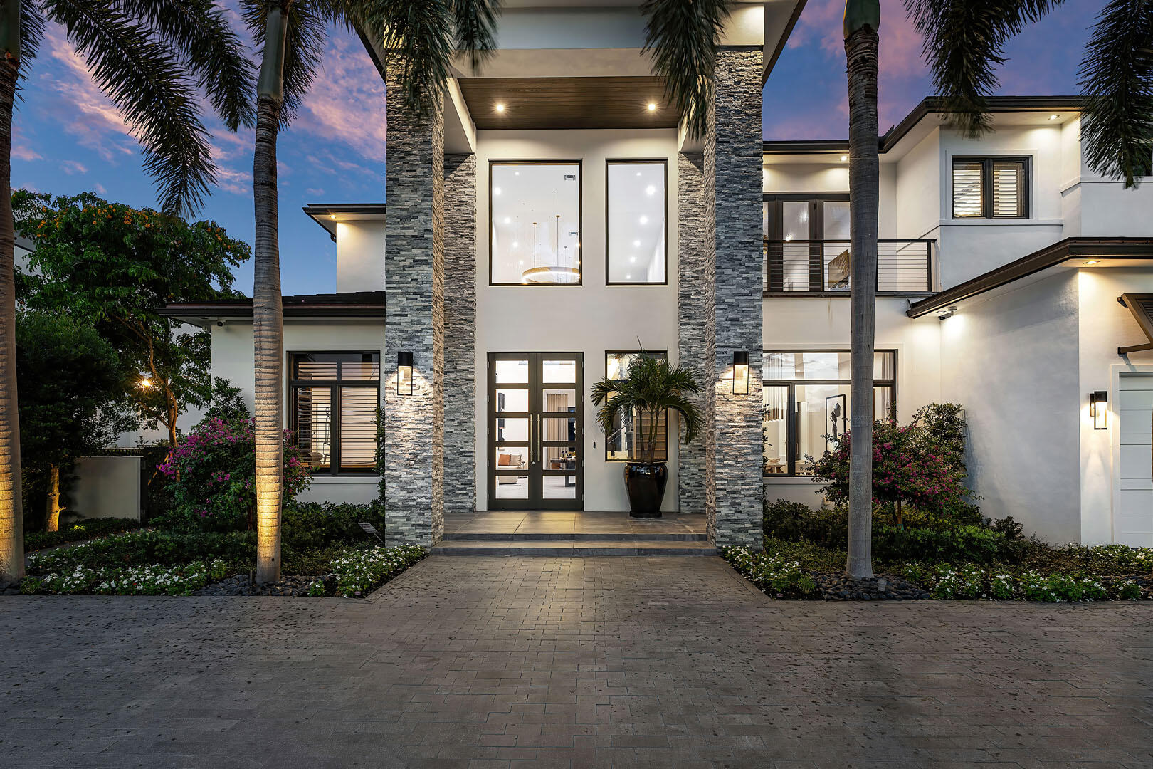 ROYAL PALM YACHT & COUNTRY CLUB - Residential