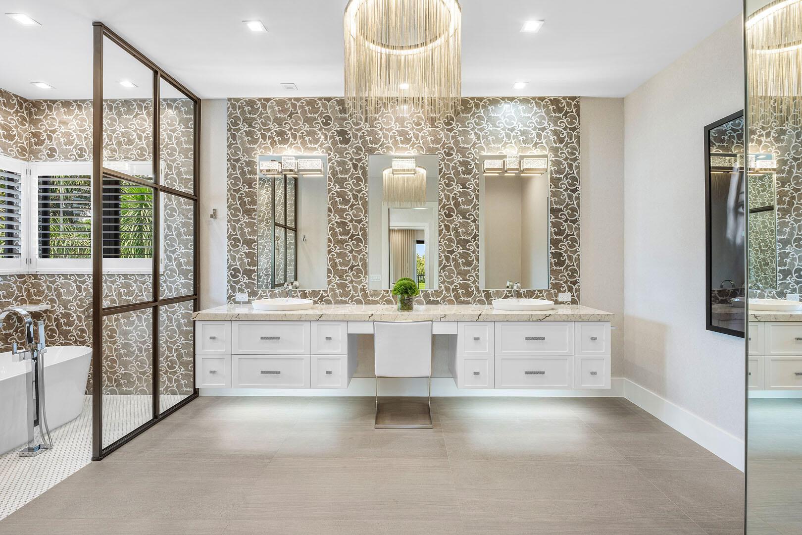 ROYAL PALM YACHT & COUNTR - Residential