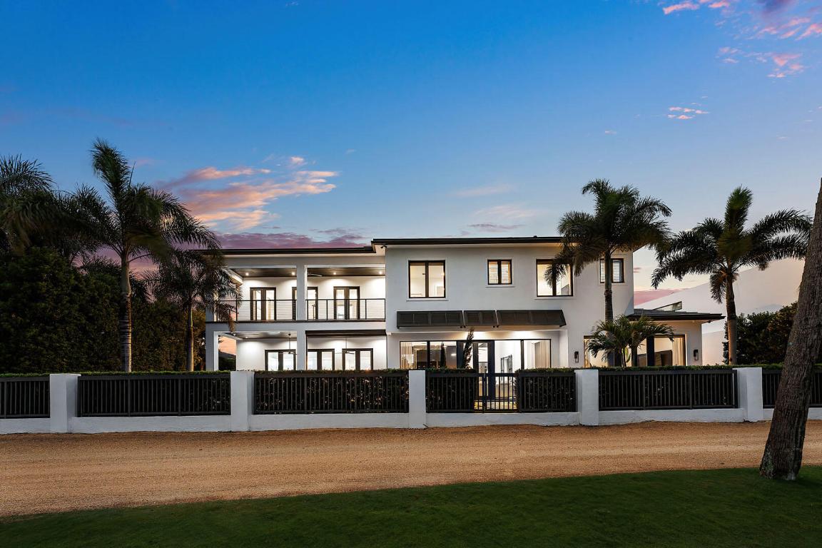 ROYAL PALM YACHT & COUNTRY CLUB - Residential