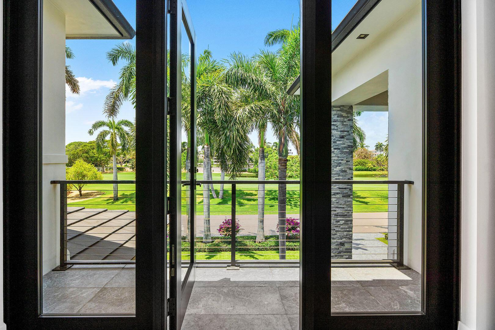 ROYAL PALM YACHT & COUNTR - Residential