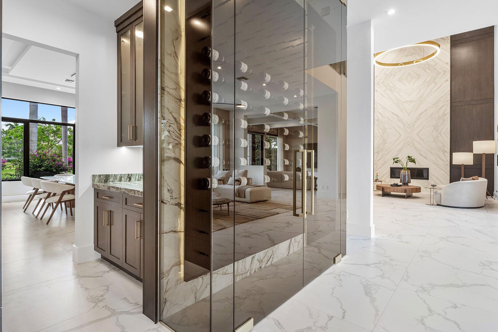 ROYAL PALM YACHT & COUNTR - Residential