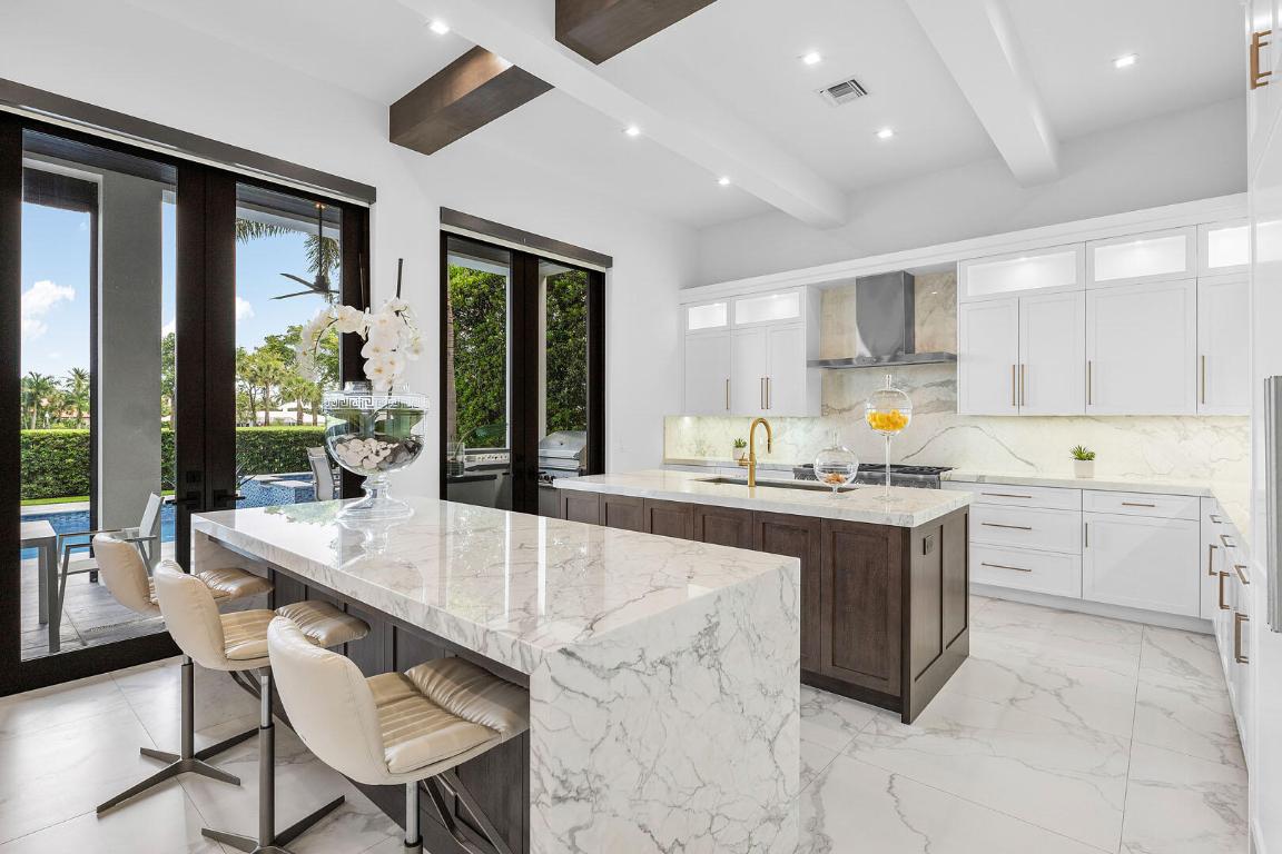 ROYAL PALM YACHT & COUNTRY CLUB - Residential