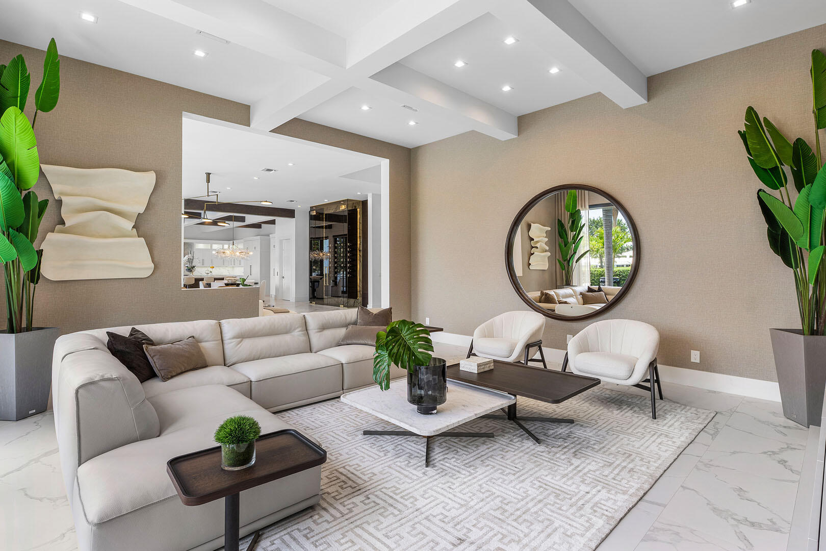 ROYAL PALM YACHT & COUNTRY CLUB - Residential