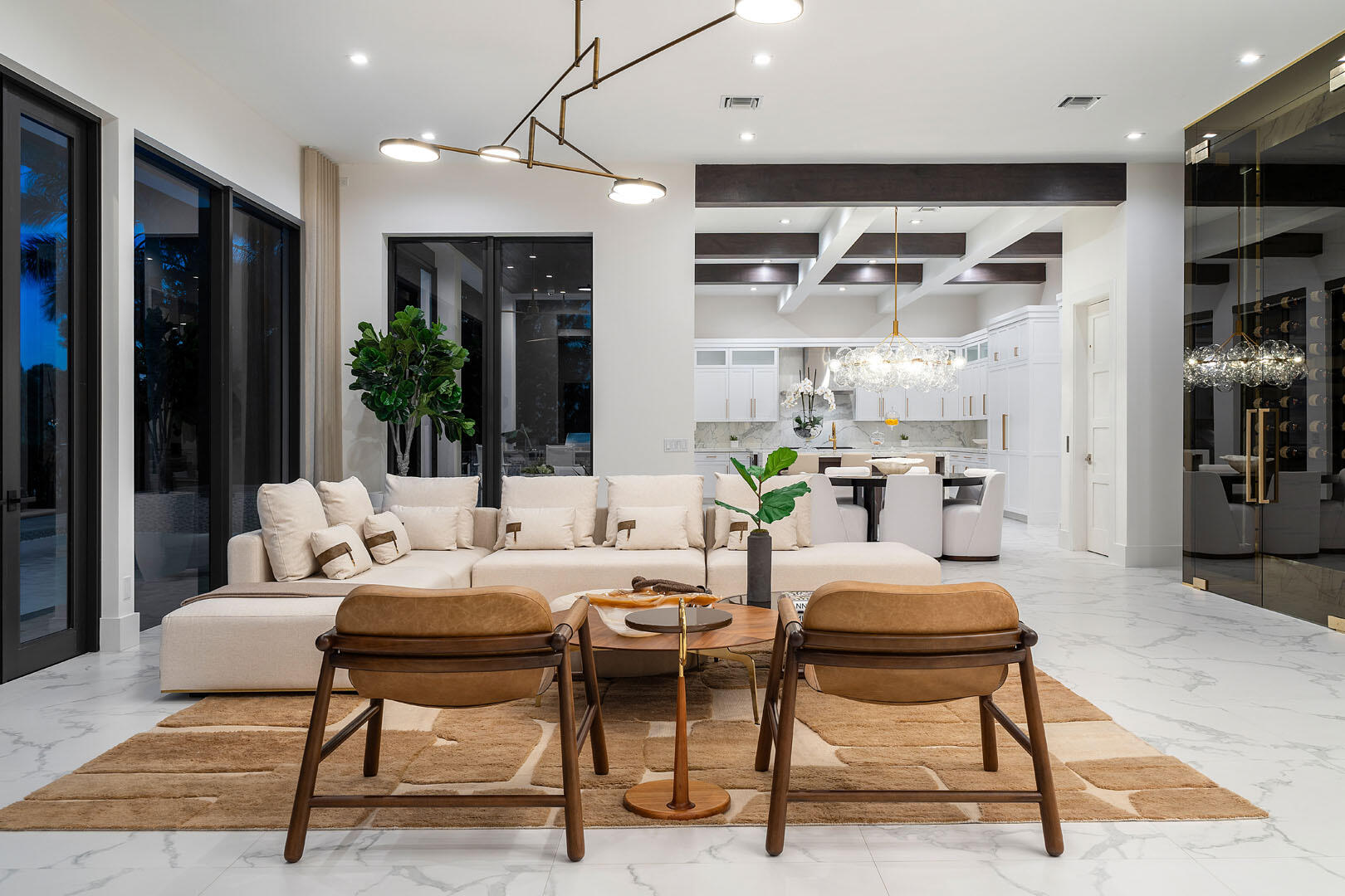 ROYAL PALM YACHT & COUNTRY CLUB - Residential