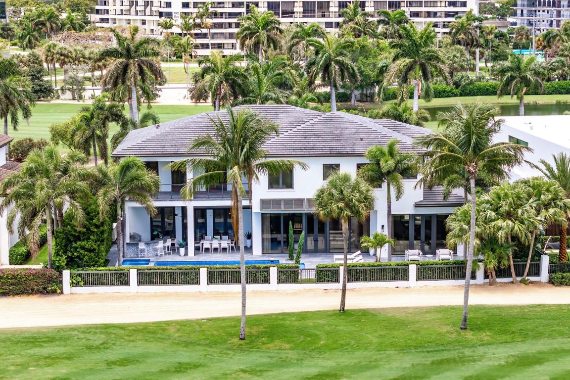 ROYAL PALM YACHT & COUNTRY CLUB - Residential