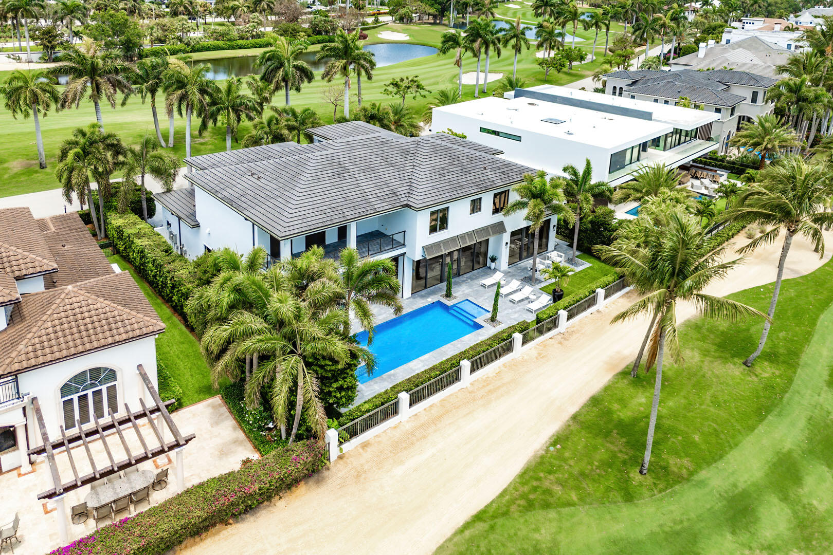 ROYAL PALM YACHT & COUNTRY CLUB - Residential