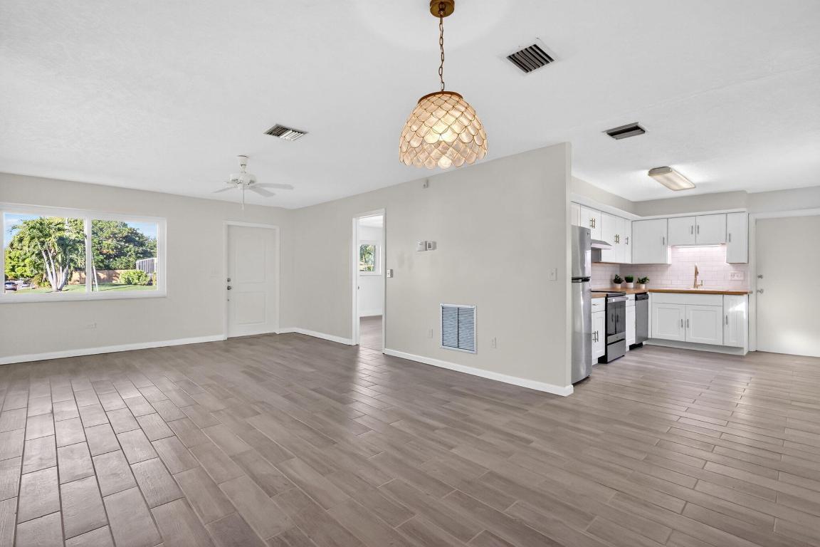 LAKE WORTH HGTS - Residential