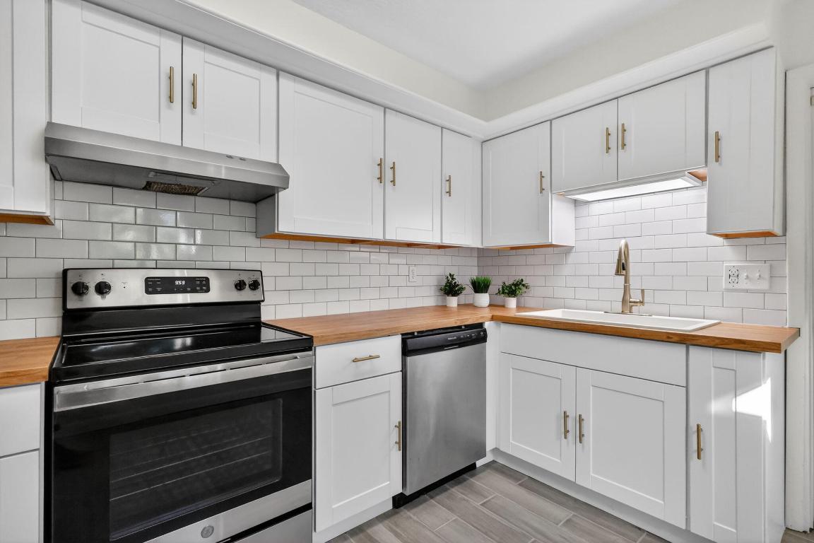 LAKE WORTH HGTS - Residential