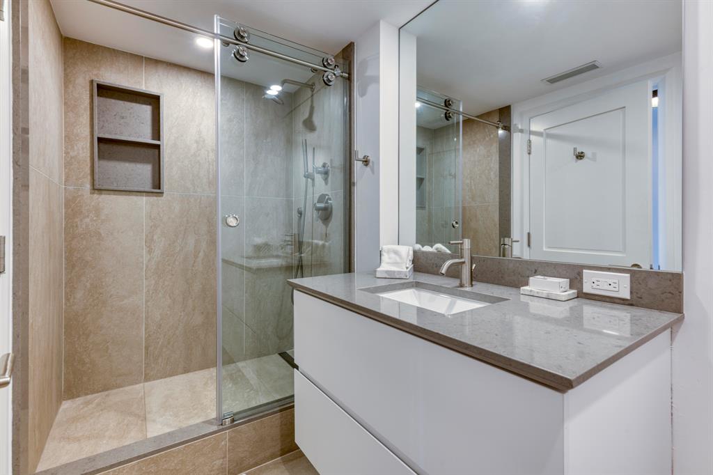 WINTHROP HOUSE CONDO - Residential