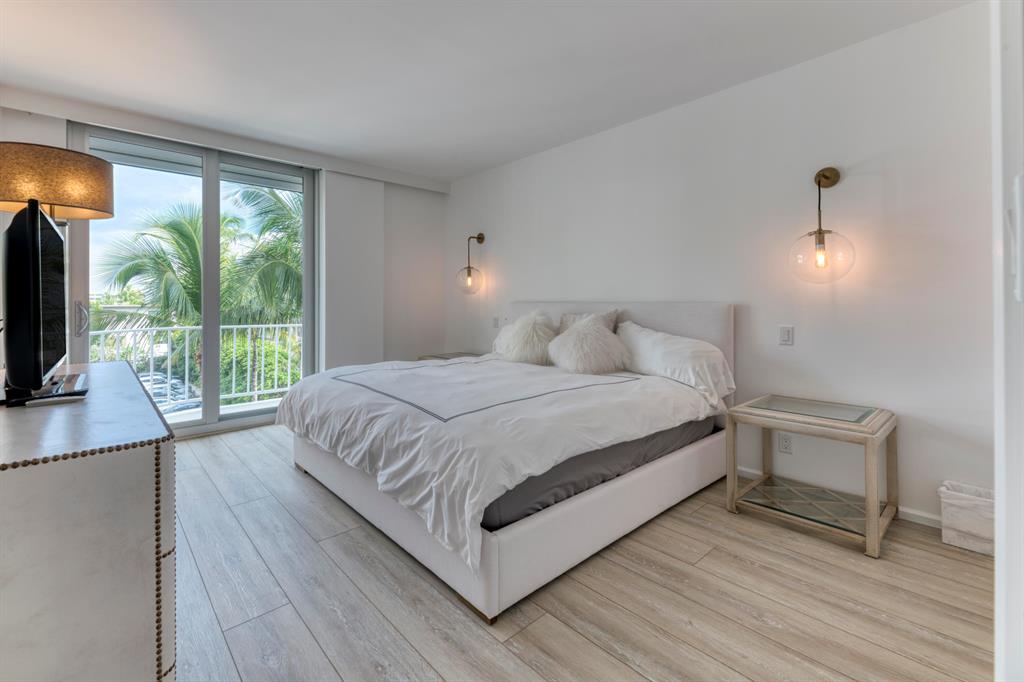 WINTHROP HOUSE CONDO - Residential