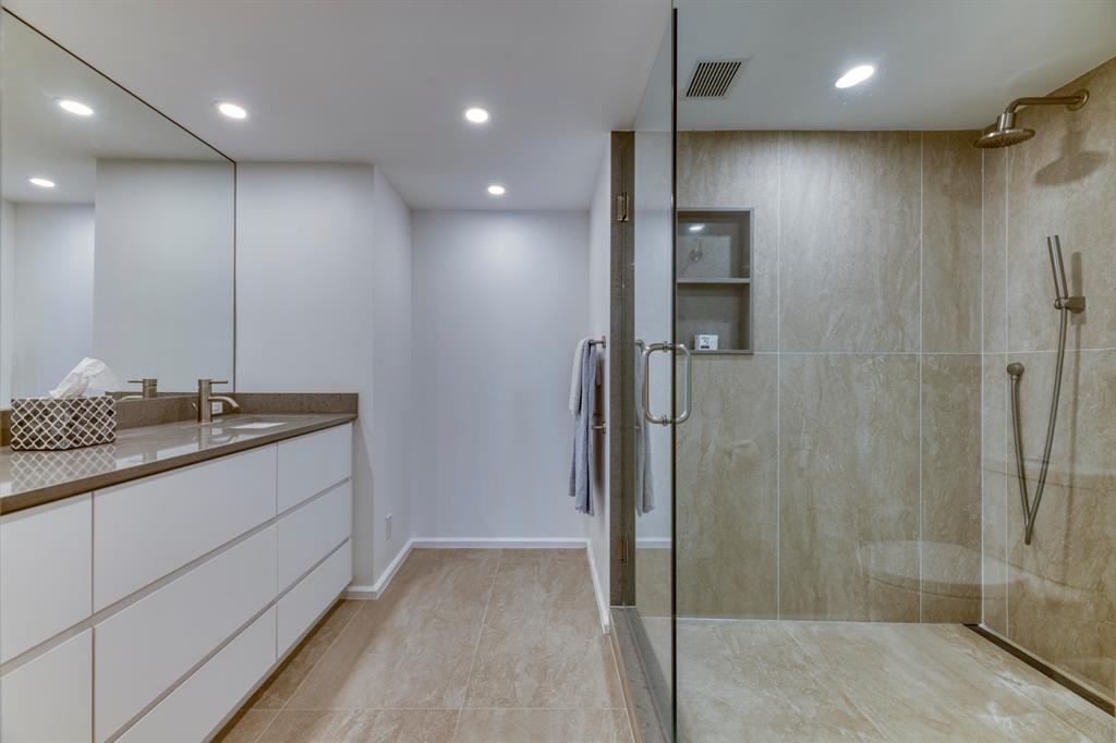 WINTHROP HOUSE CONDO - Residential