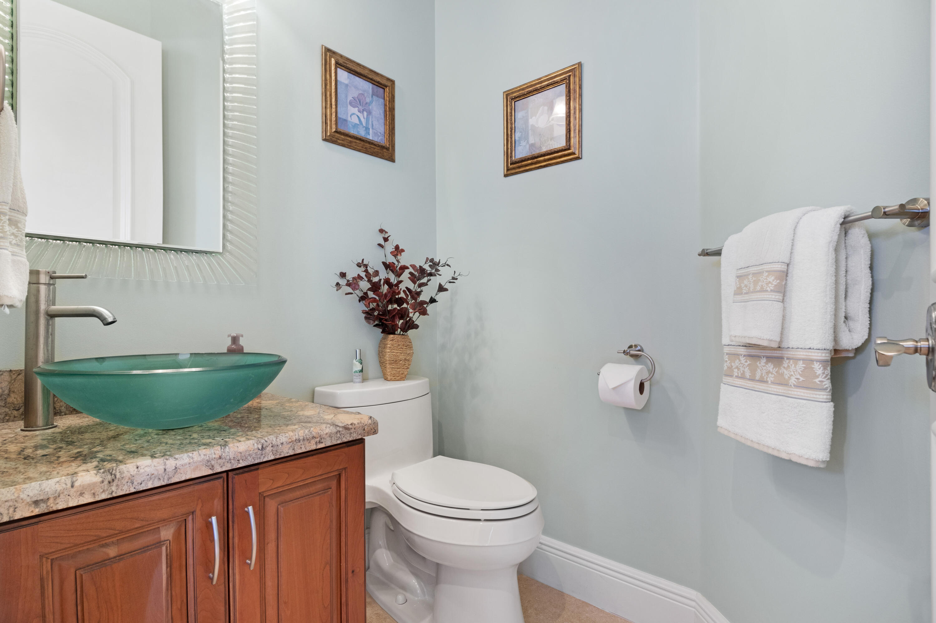 SNUG HARBOR SEC ONE - Residential