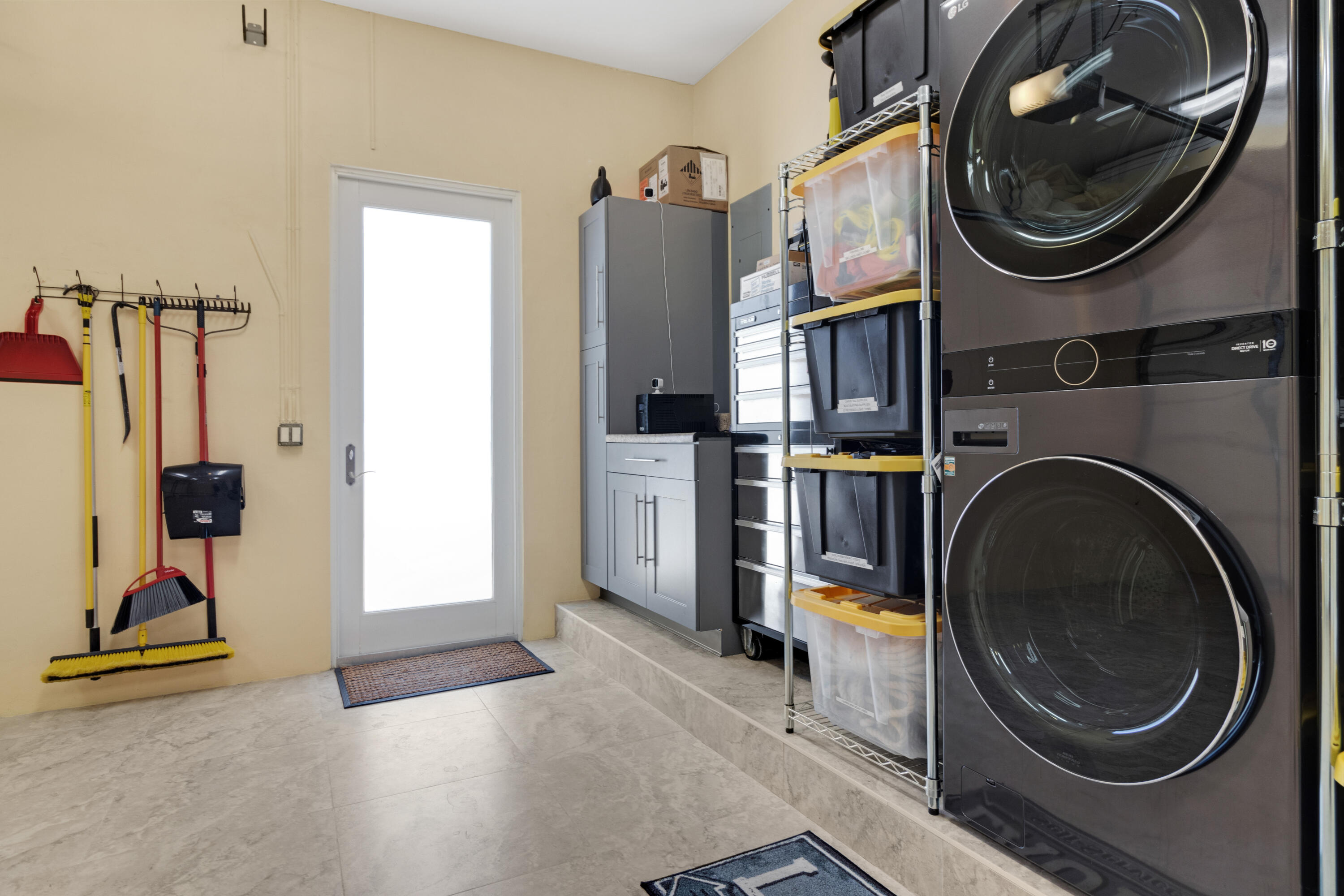 SNUG HARBOR SEC ONE - Residential