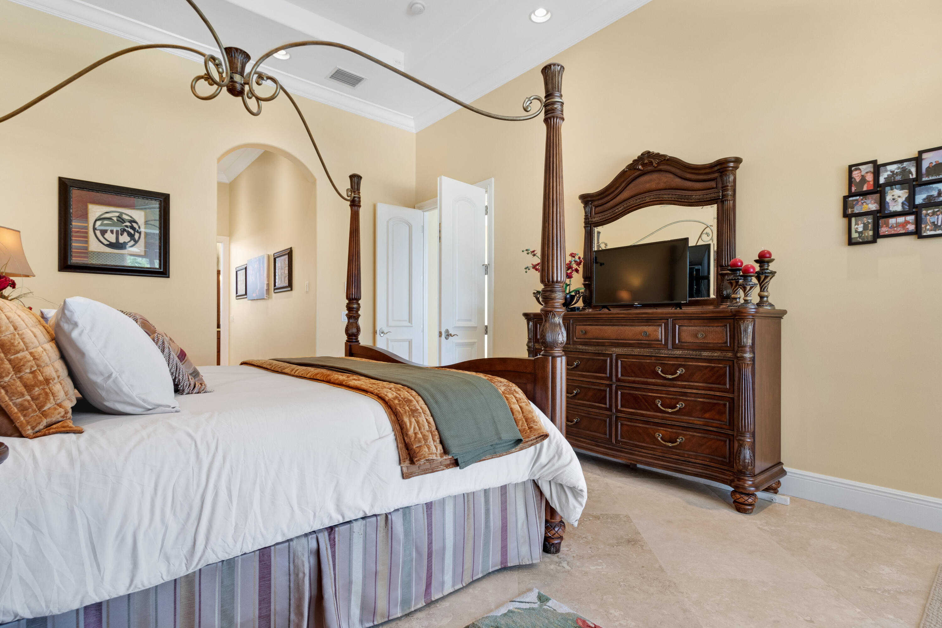 SNUG HARBOR SEC ONE - Residential