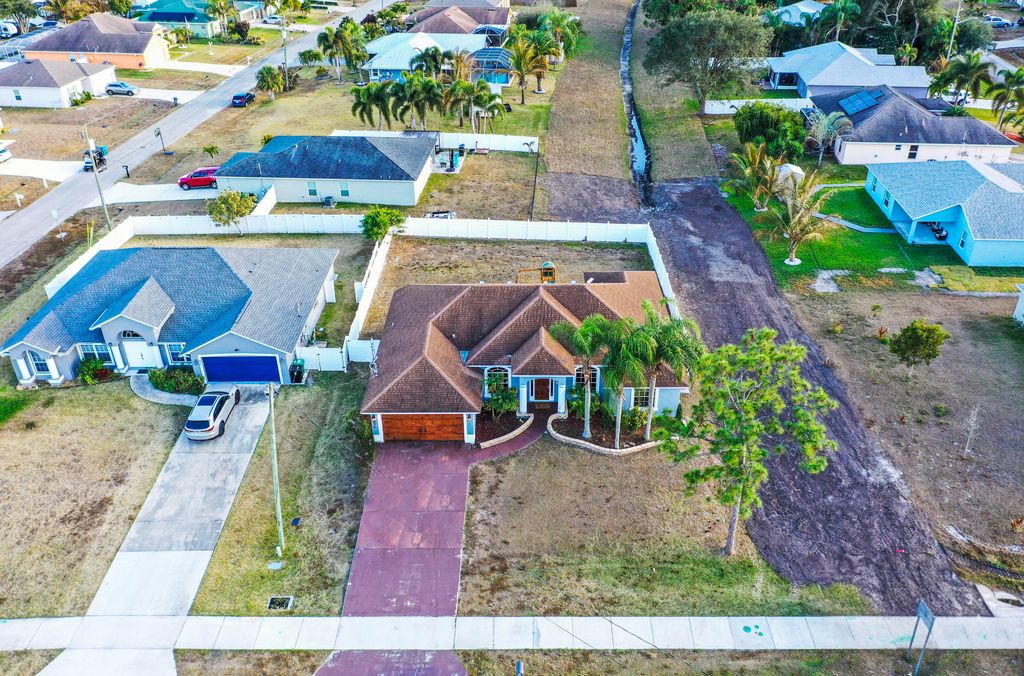 Photo of 870 SW Paar Drive, Port Saint Lucie, FL 34953 (MLS # R11161282)