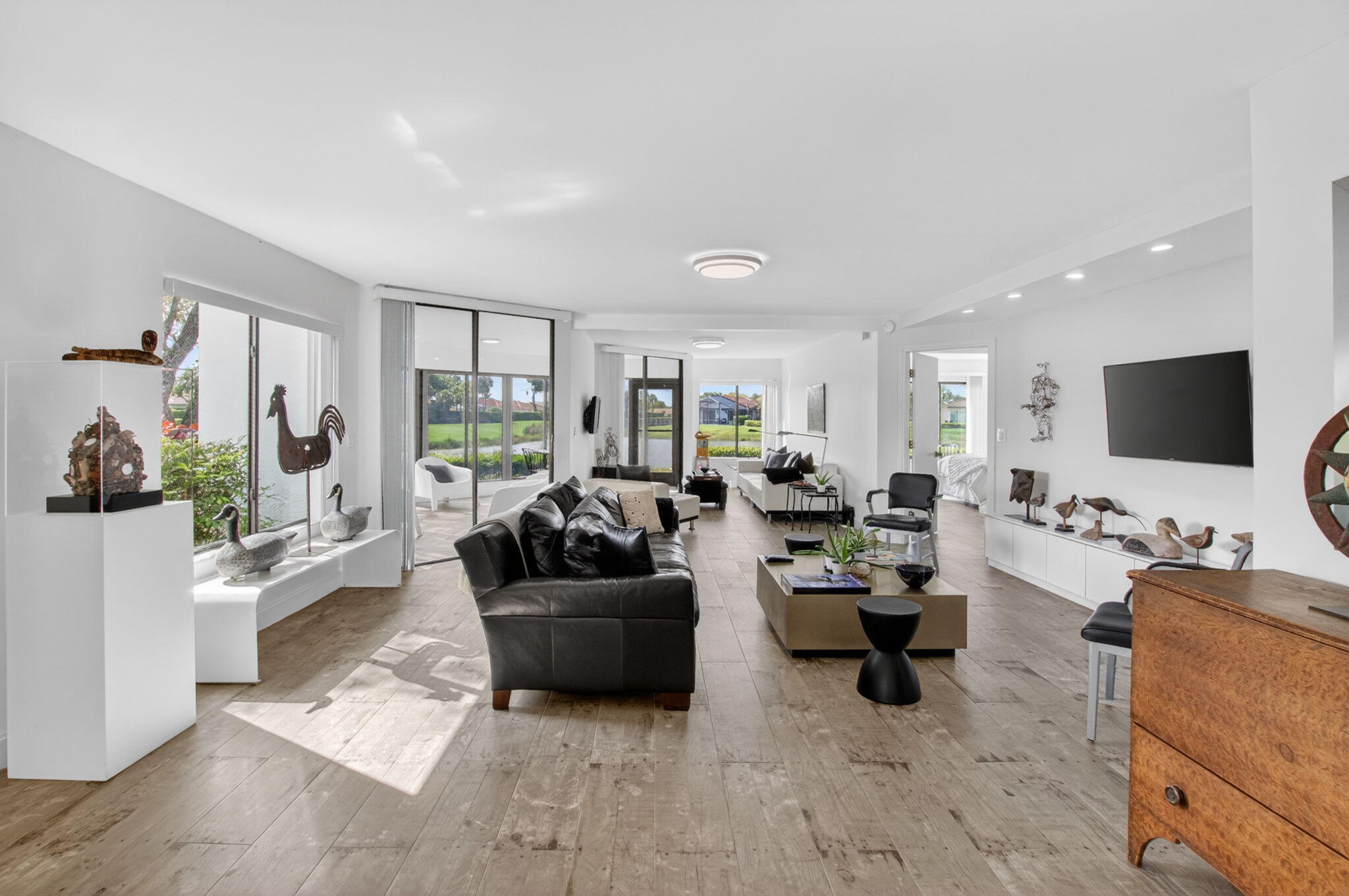 GLENEAGLES CONDO V - Residential