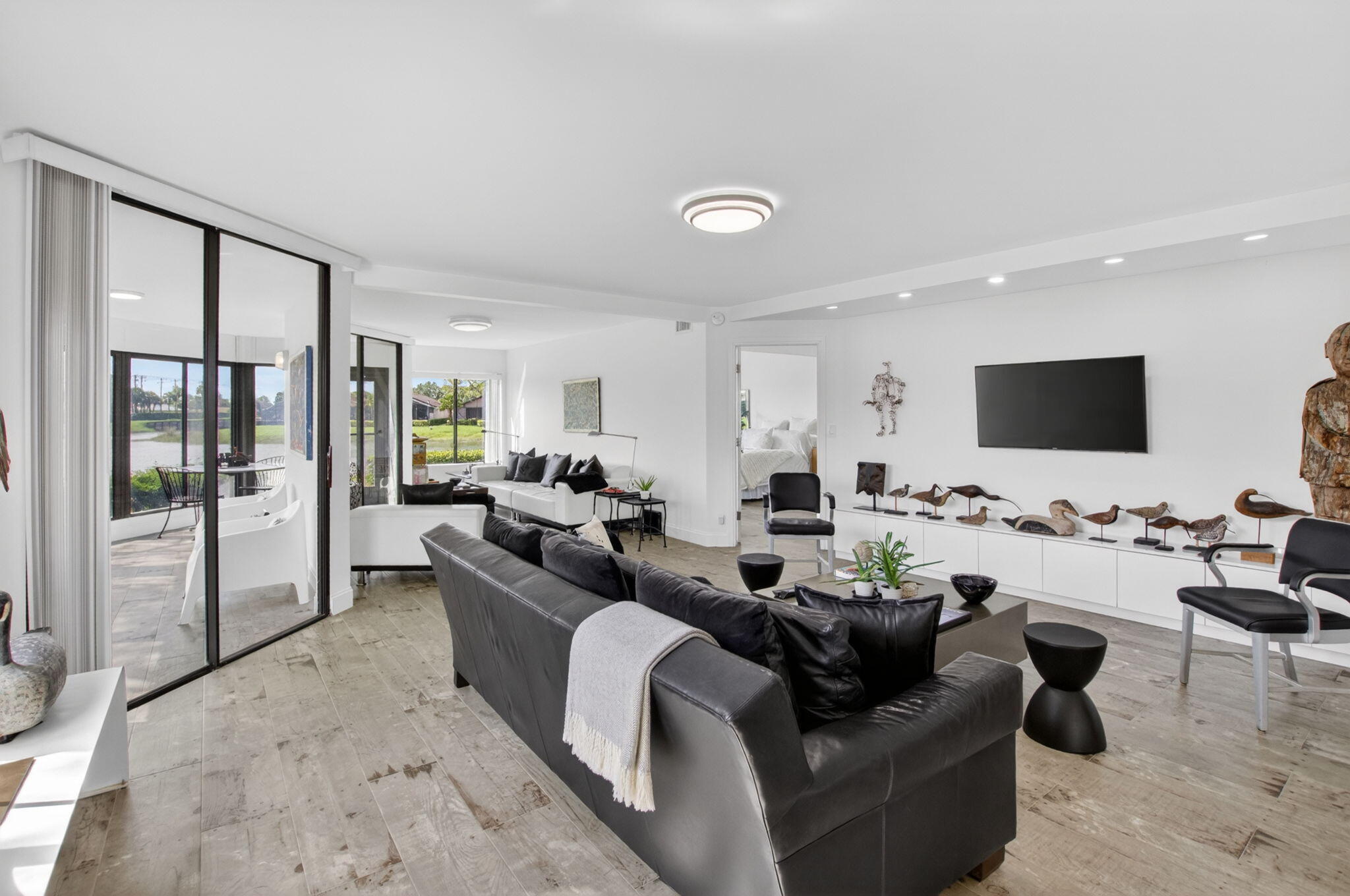 GLENEAGLES CONDO V - Residential