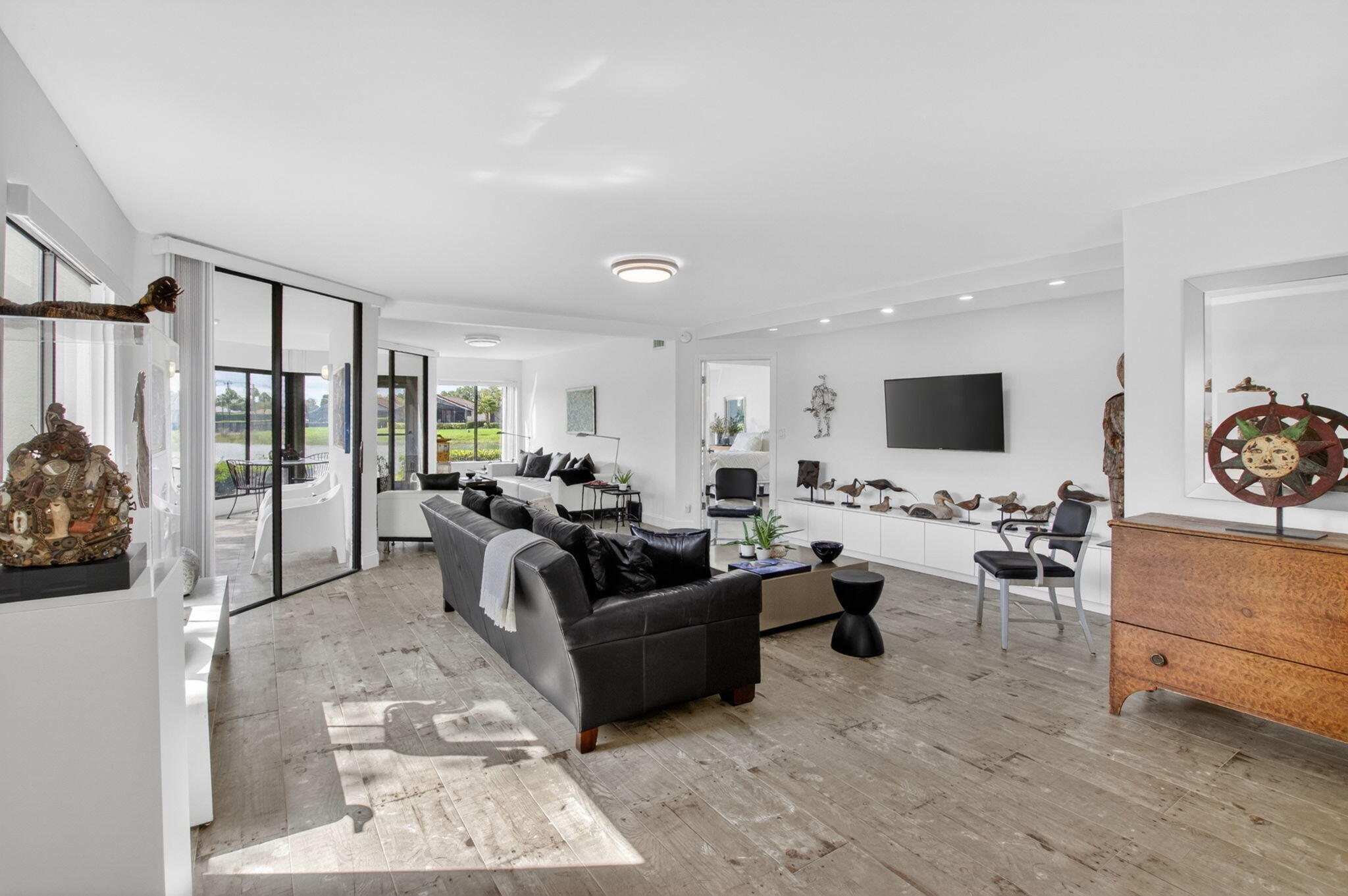 GLENEAGLES CONDO V - Residential