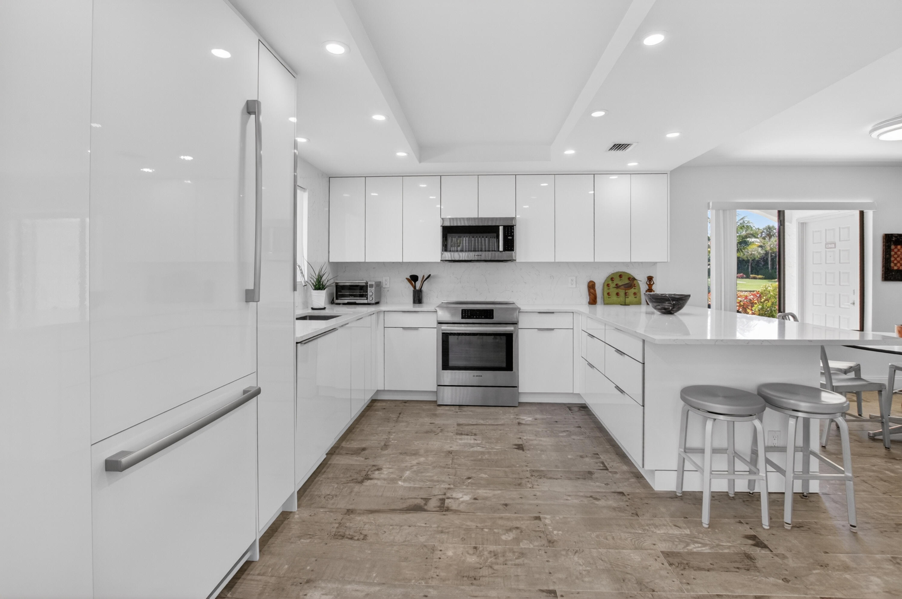 GLENEAGLES CONDO V - Residential