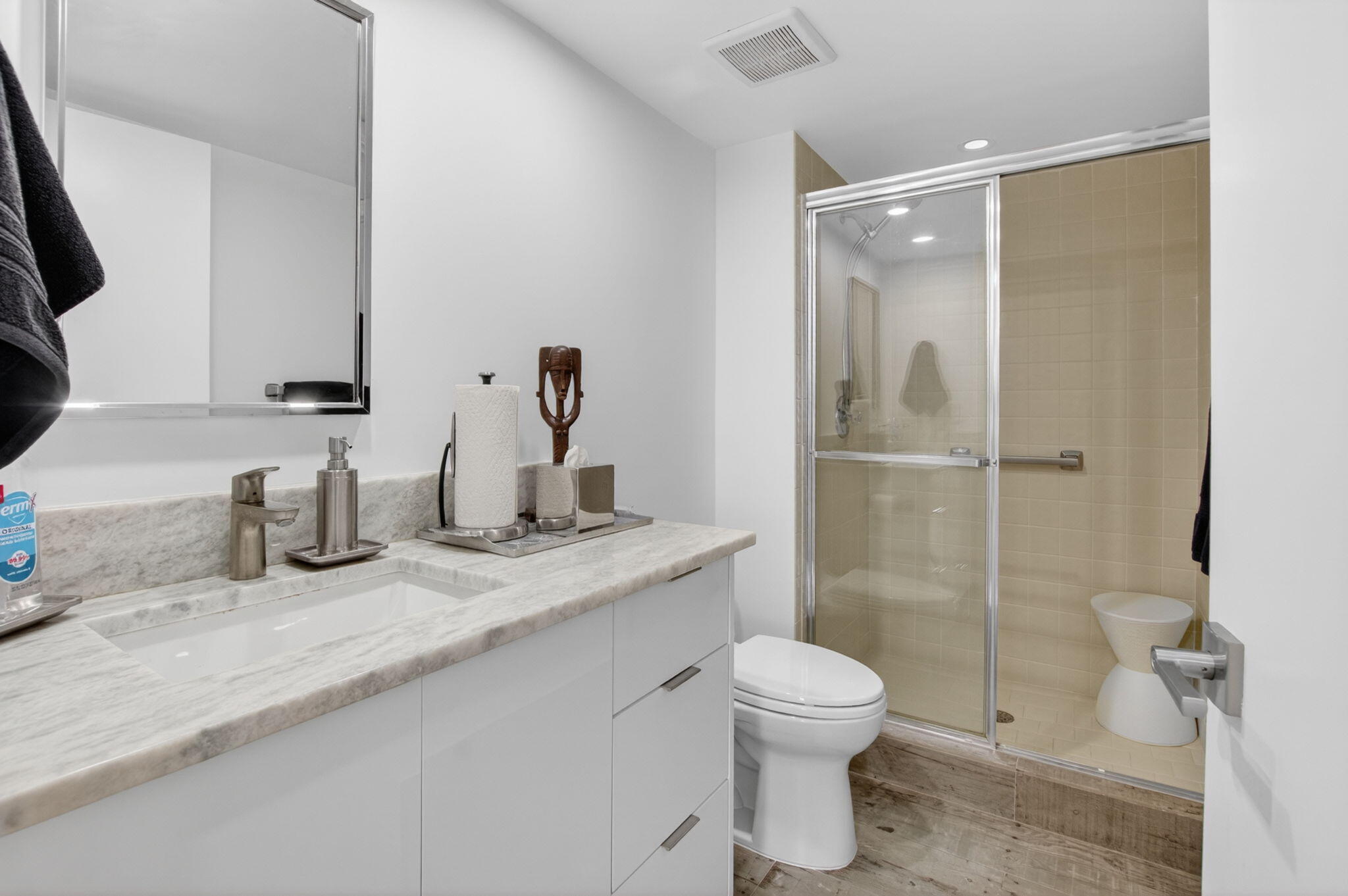 GLENEAGLES CONDO V - Residential