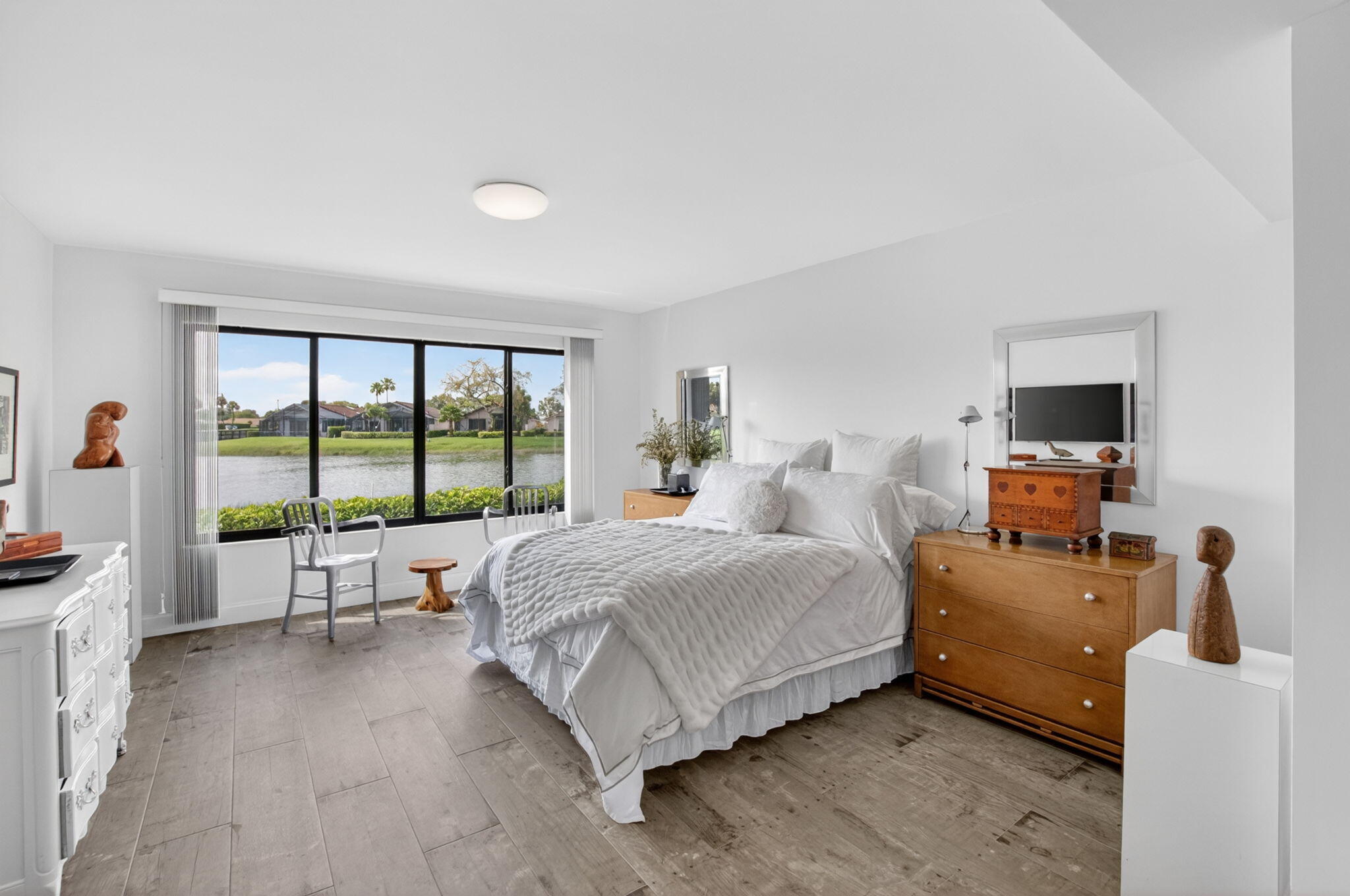 GLENEAGLES CONDO V - Residential