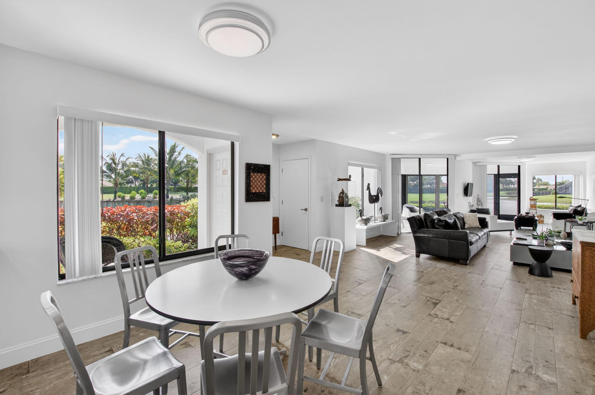 GLENEAGLES CONDO V - Residential