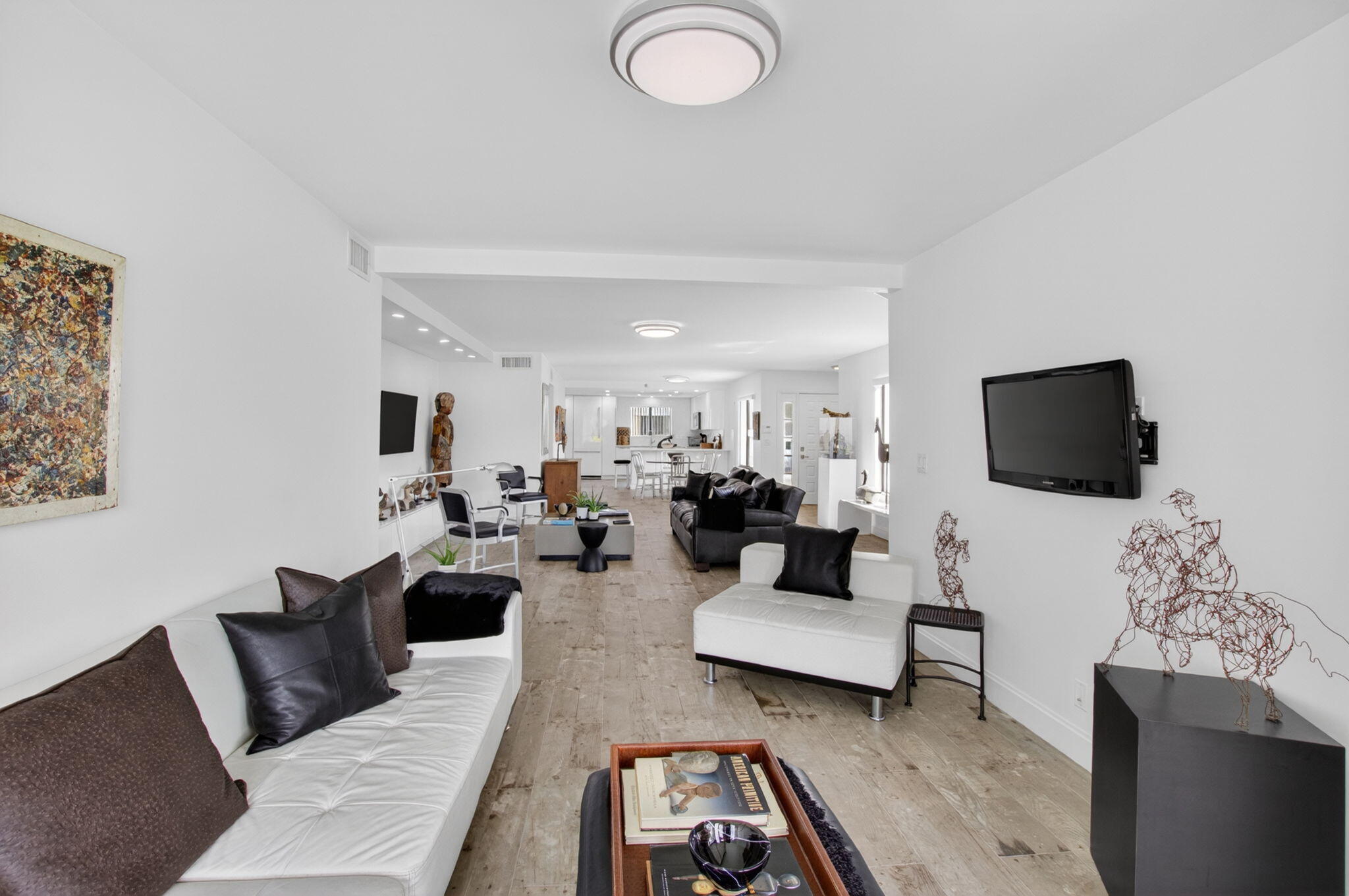 GLENEAGLES CONDO V - Residential