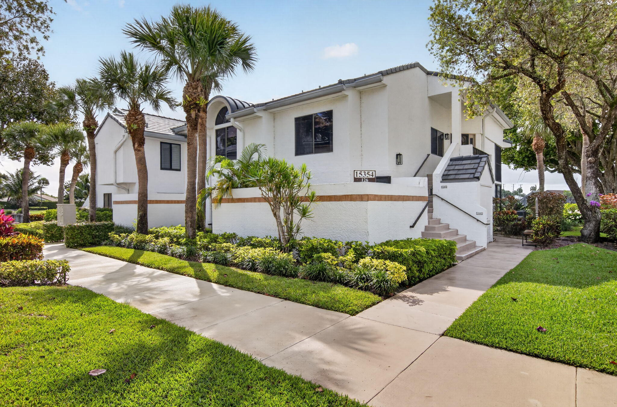 GLENEAGLES CONDO V - Residential