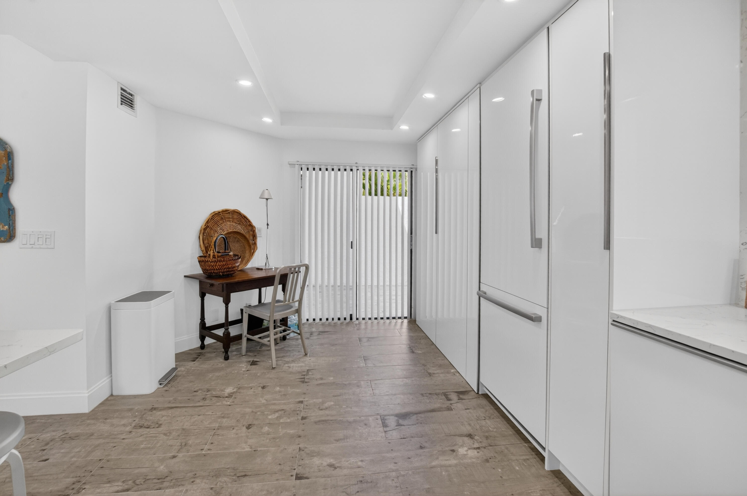 GLENEAGLES CONDO V - Residential