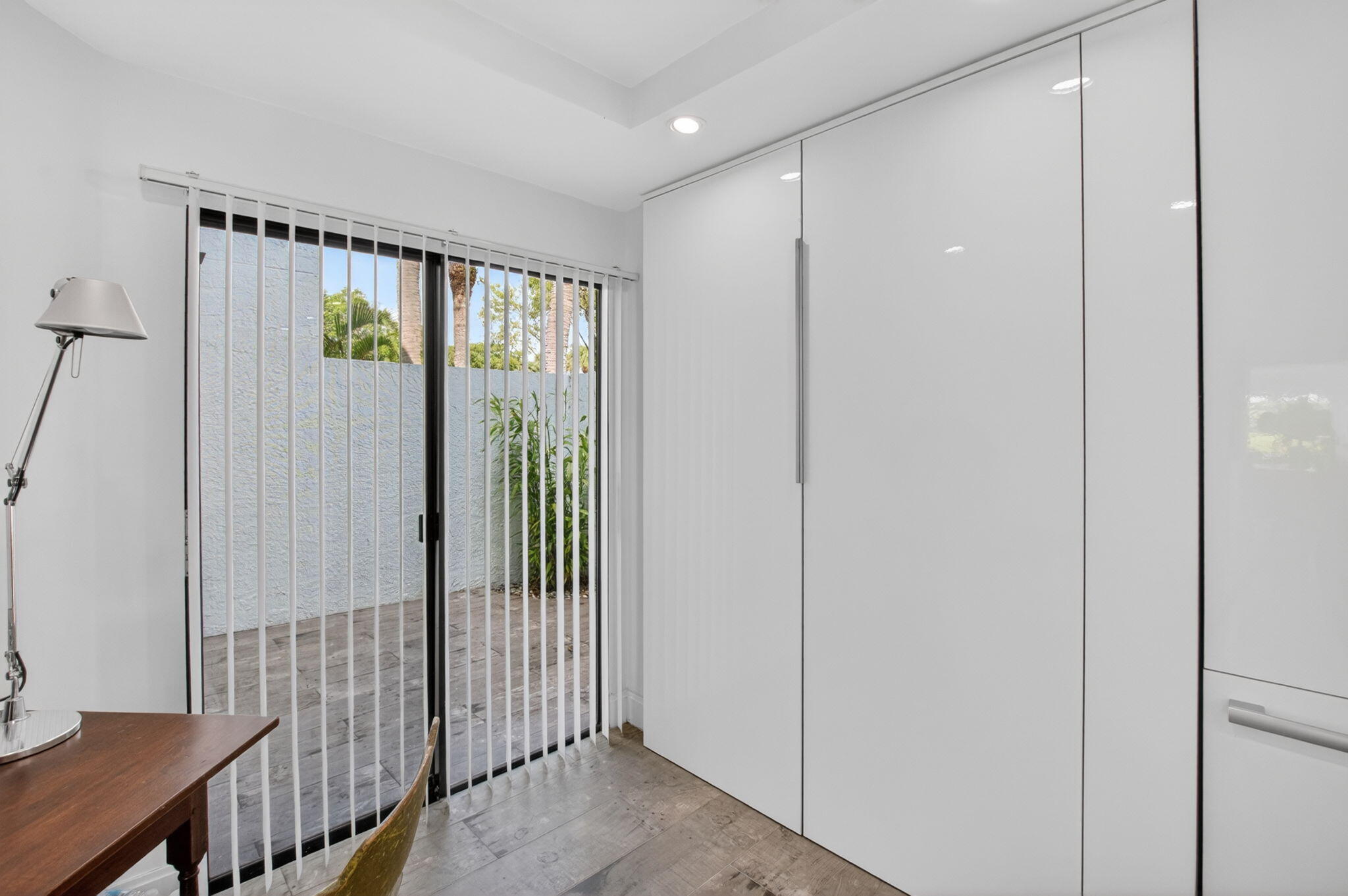 GLENEAGLES CONDO V - Residential
