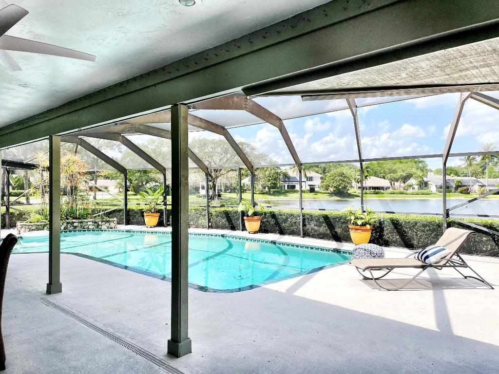 SHADY LAKES - Residential