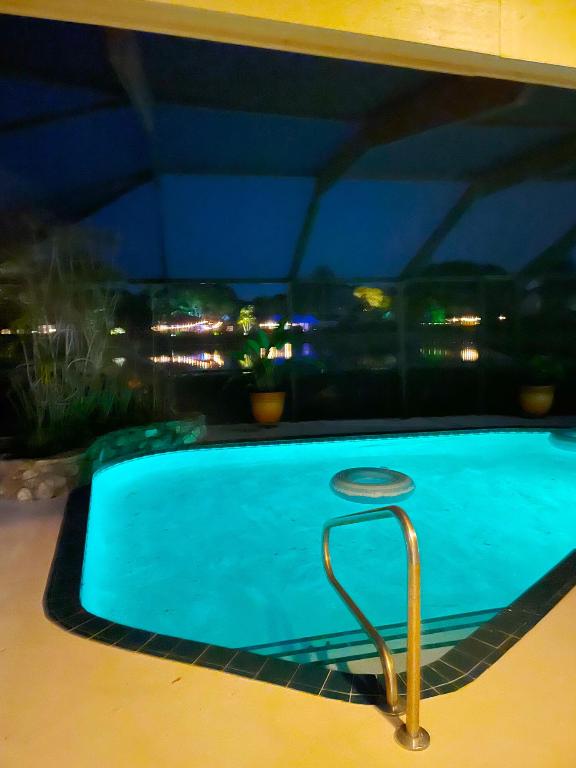 SHADY LAKES - Residential