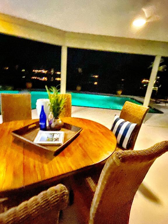 SHADY LAKES - Residential