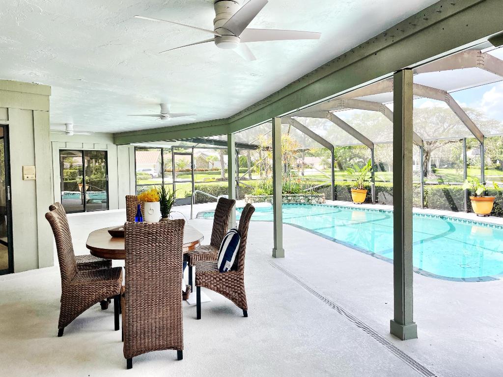 SHADY LAKES - Residential