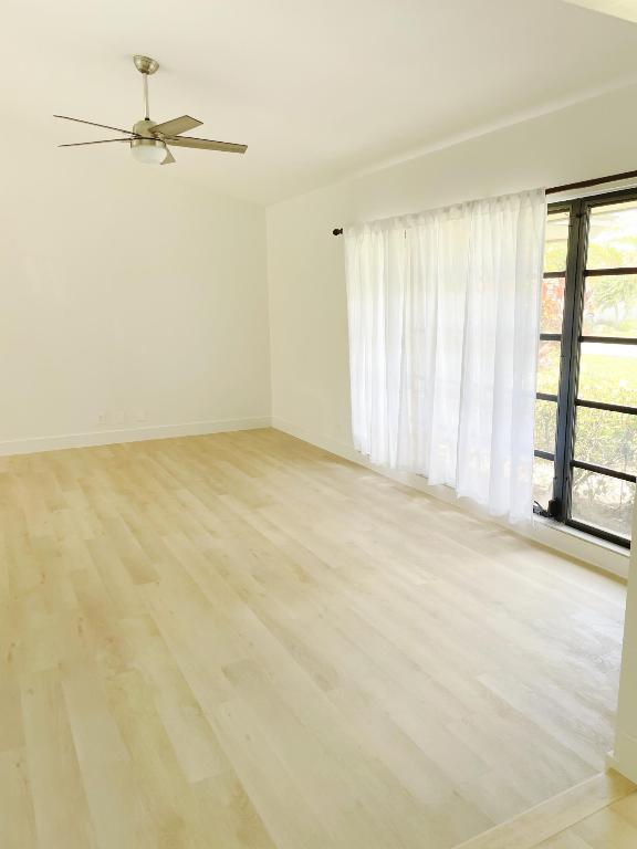 SHADY LAKES - Residential