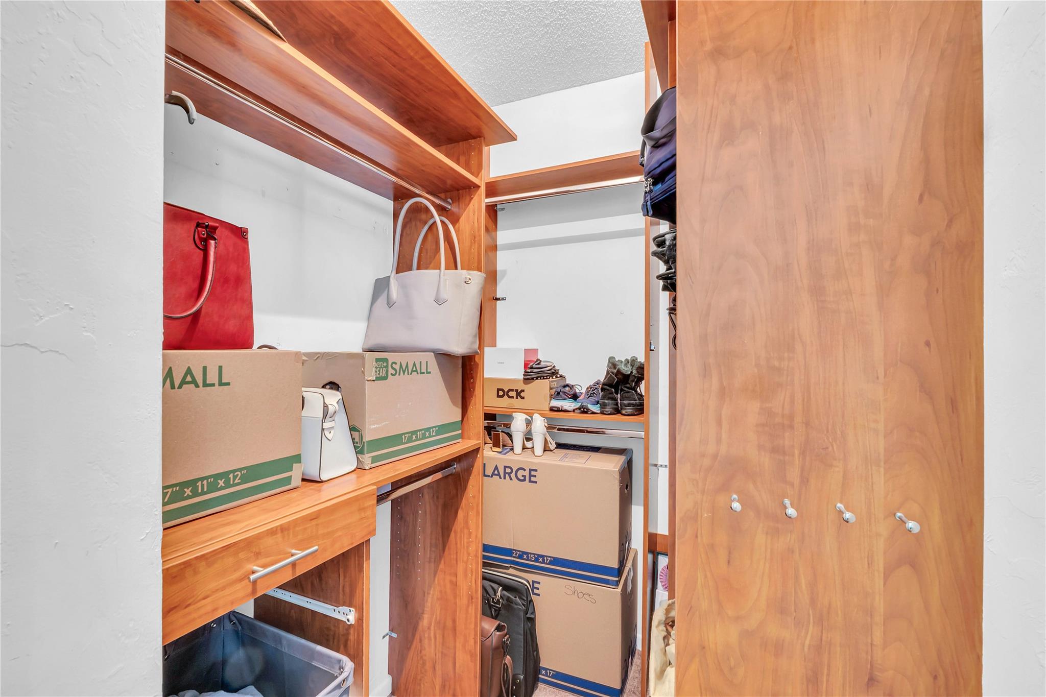 REFLECTIONS - Residential