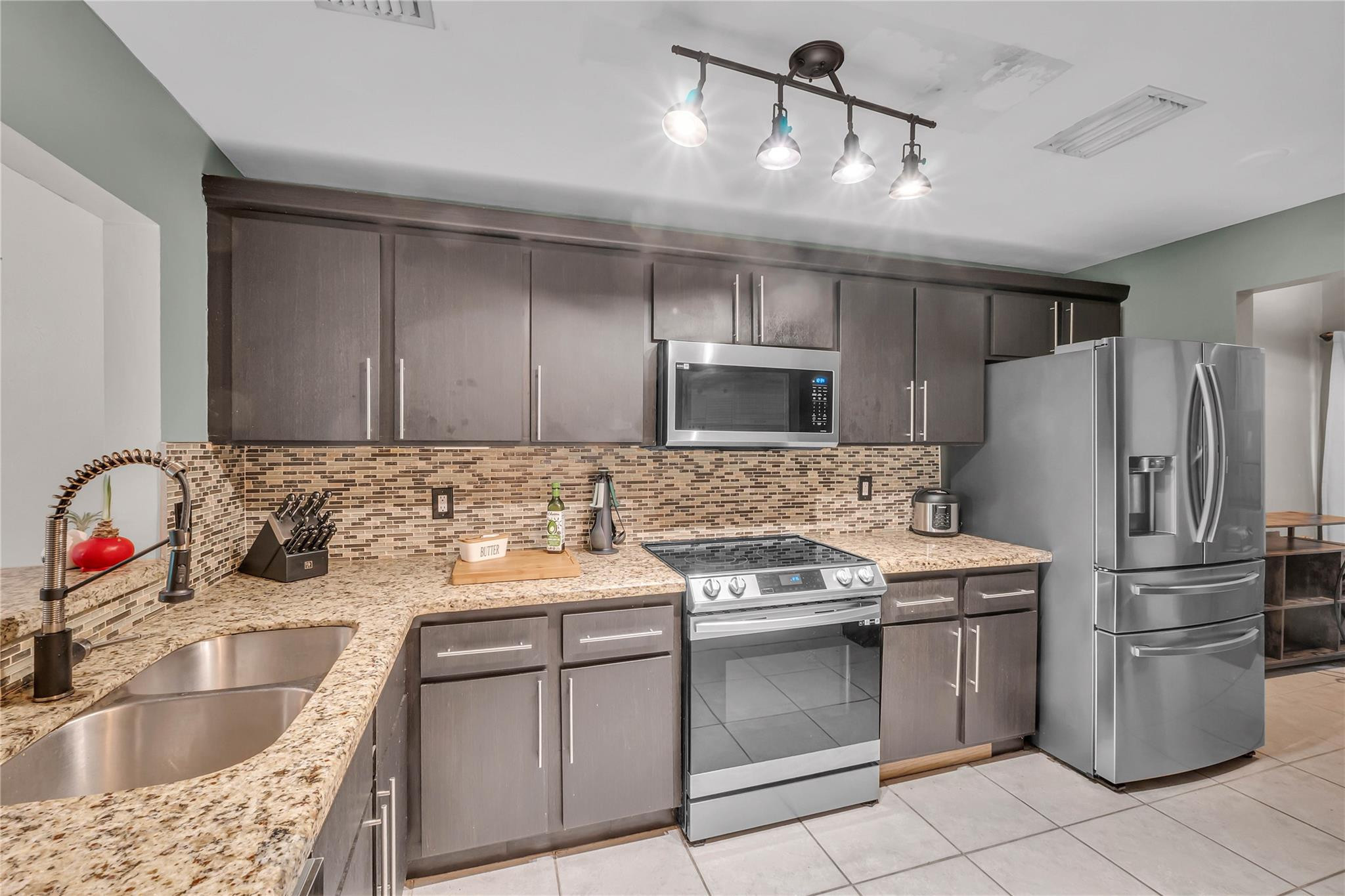 REFLECTIONS - Residential