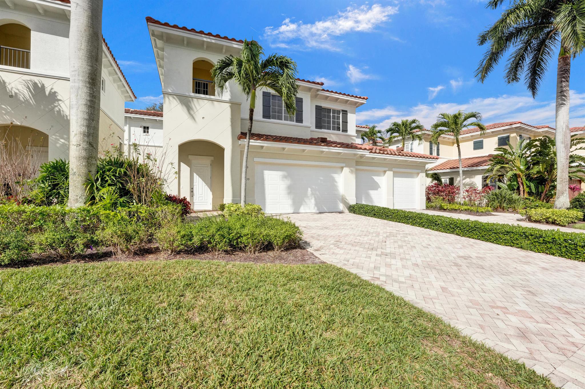 339 Chambord Terrace
