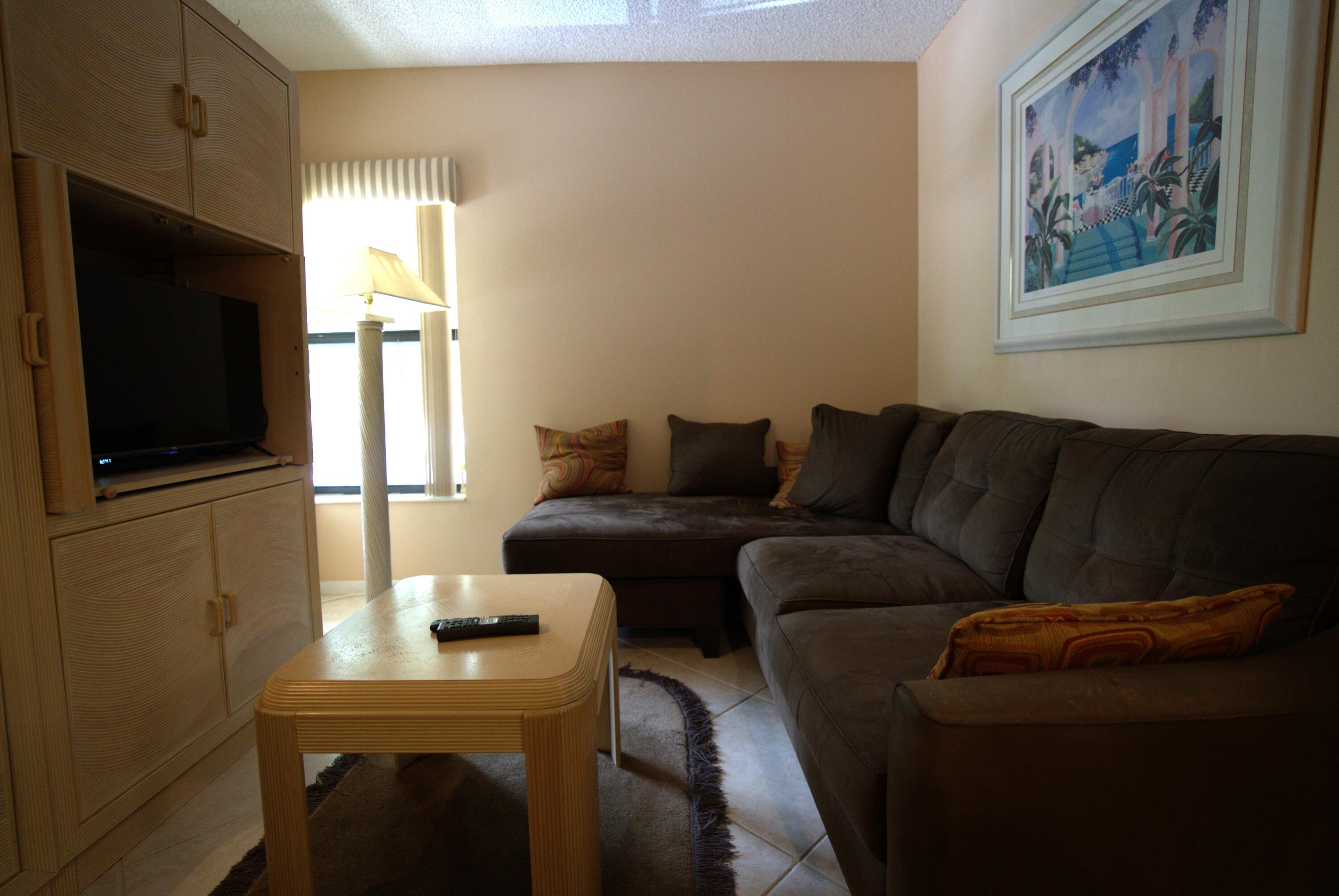 APPLEWOOD VILLAGE IV-D CONDO - Residential