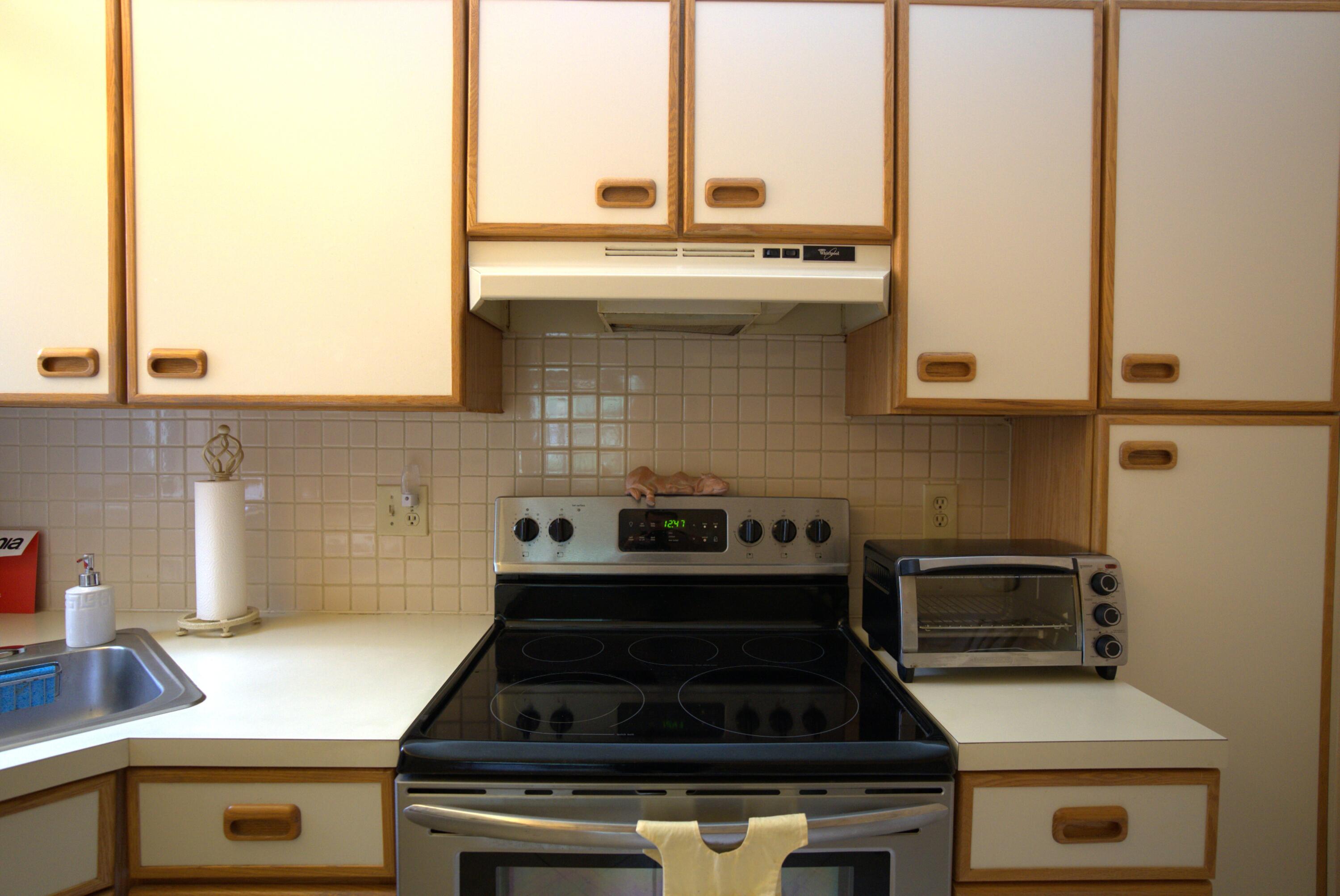 APPLEWOOD VILLAGE IV-D CONDO - Residential