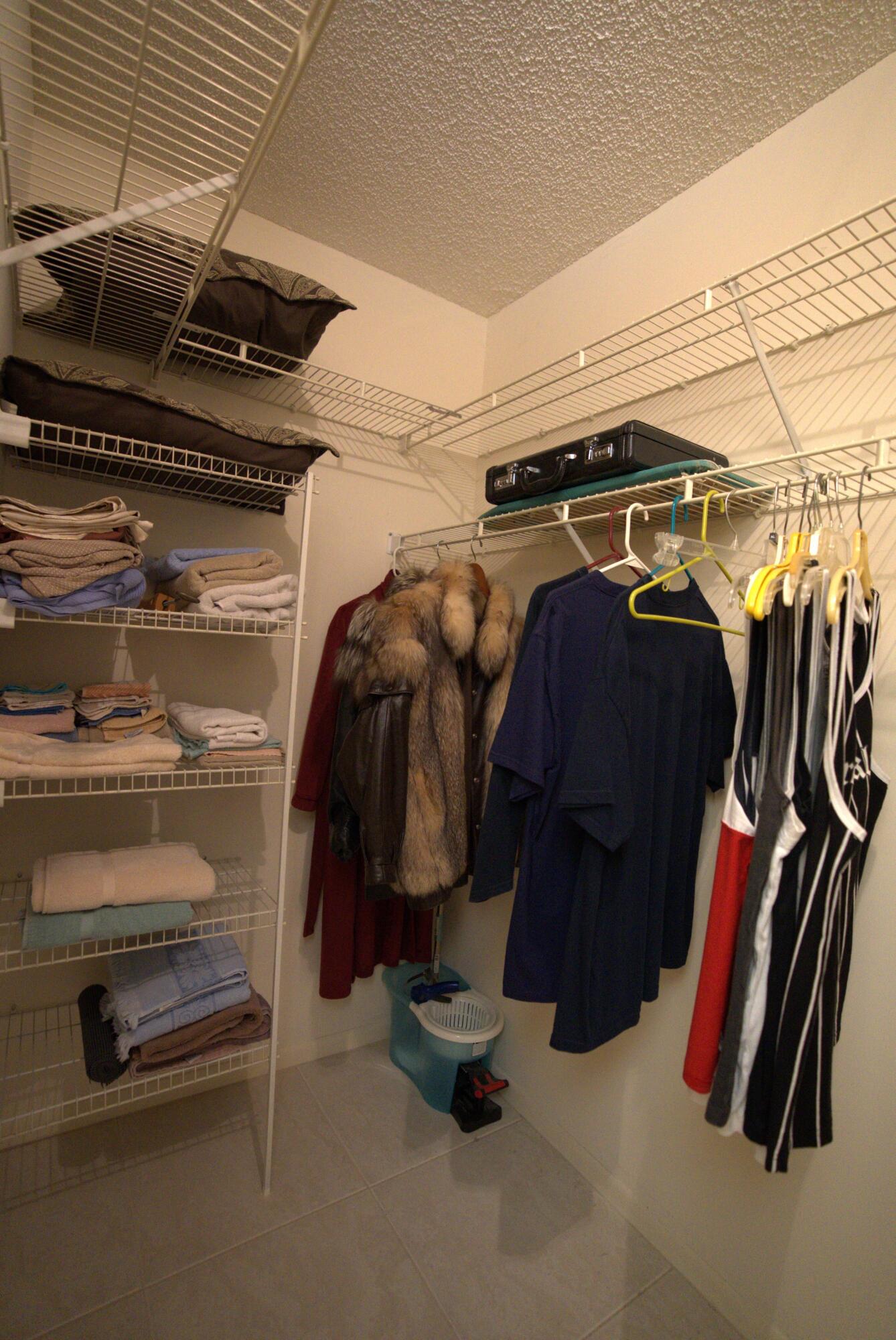 APPLEWOOD VILLAGE IV-D CONDO - Residential